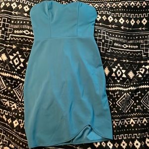 Blue strapless dress